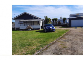 Anchors Away (the boaties paradise), Whanganui